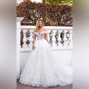 Milla Nova brand new wedding dress